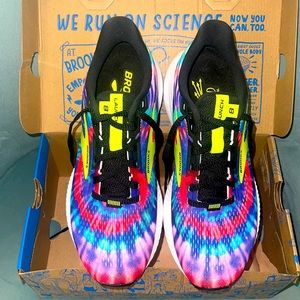 Brooks Launch 8 Women’s Sneakers size 8 - Tie Dye